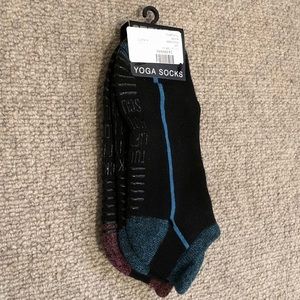 NWT Steve Madden Yoga/Barre Socks - 2 Pairs